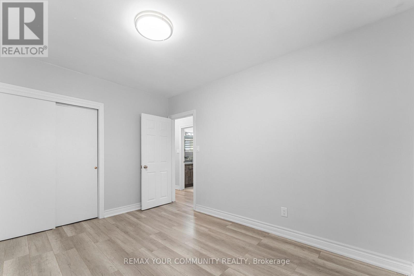 54 Saratoga Drive Property Photo 17