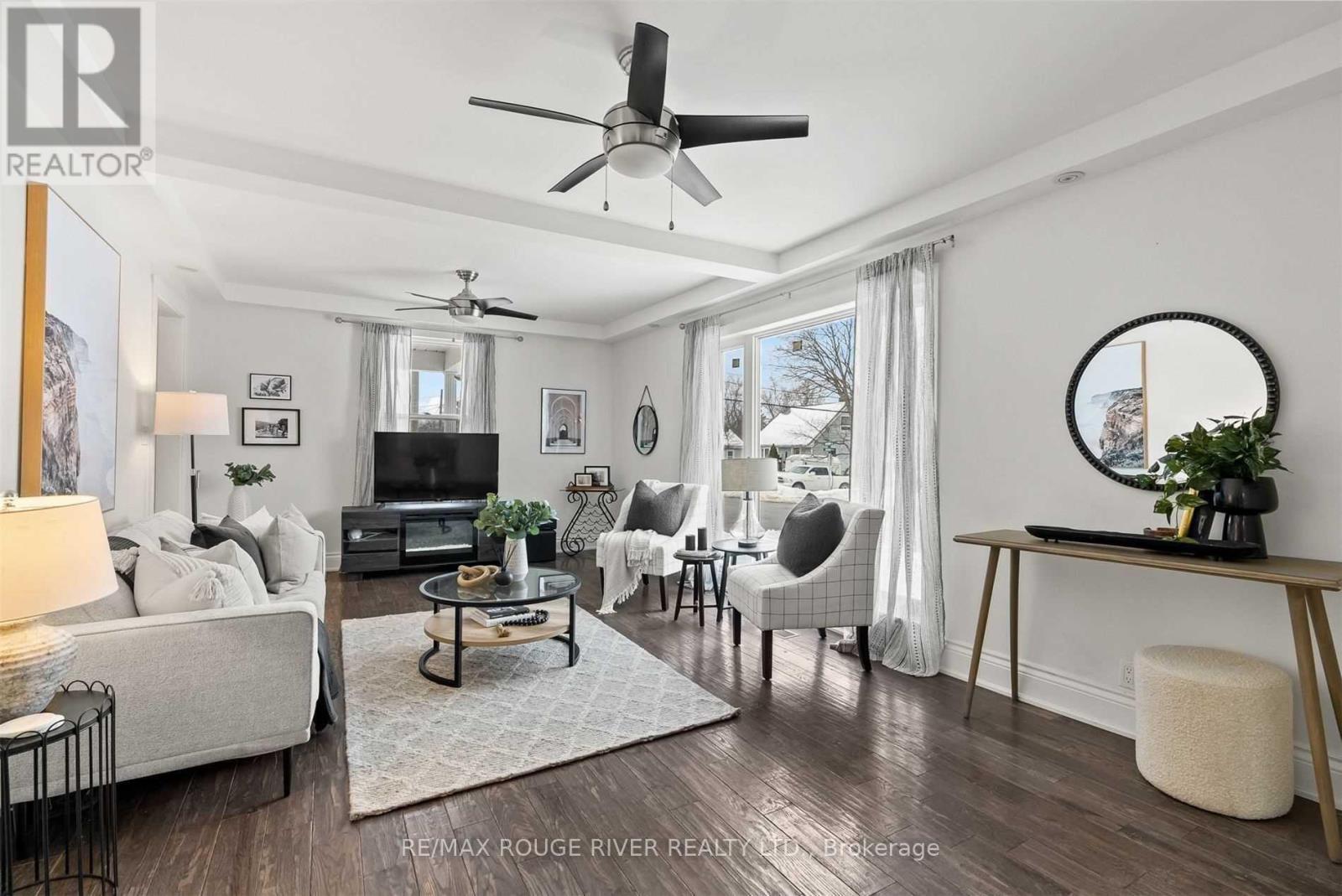 Upper - 131 John Street E Property Photo 22