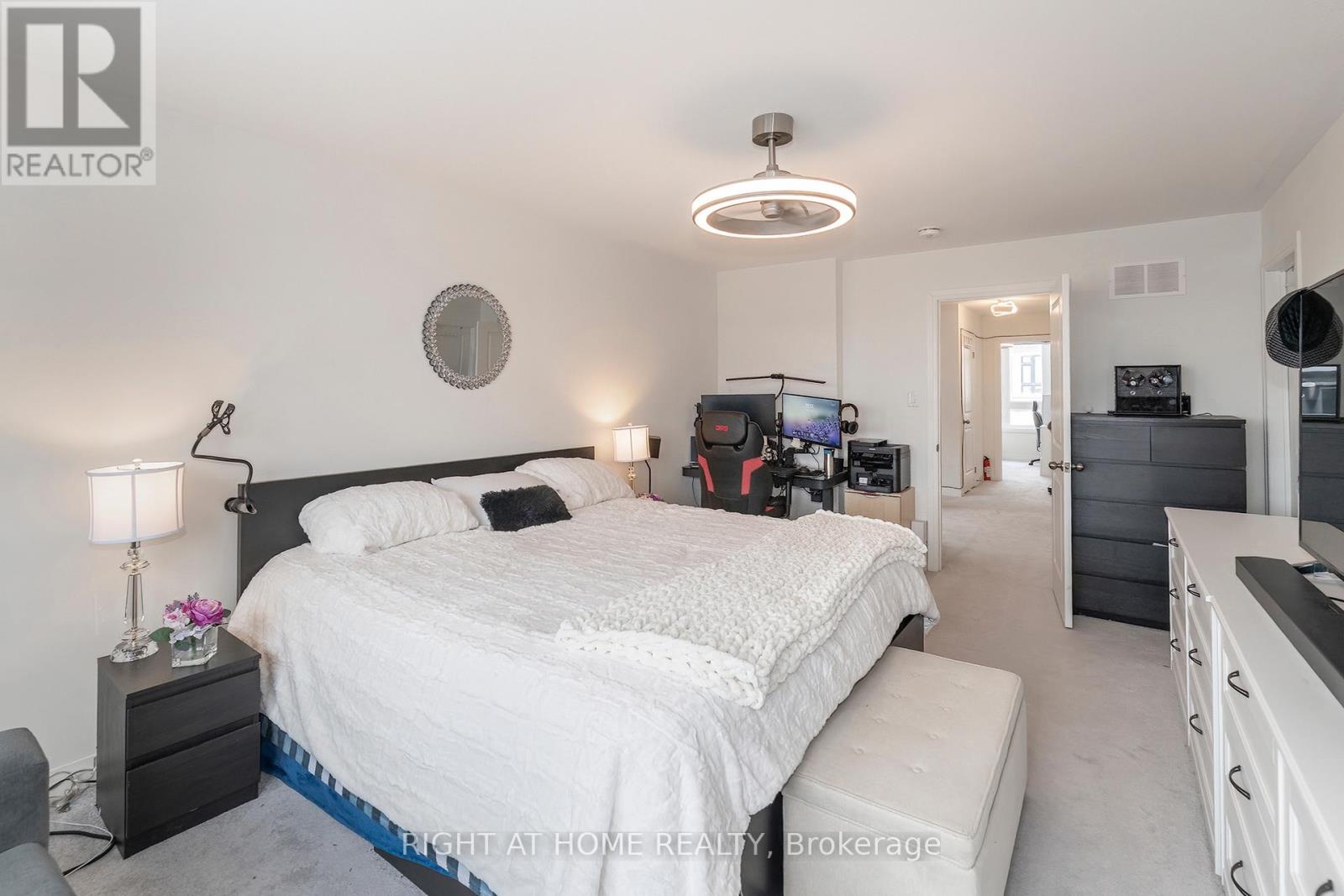 30 Caspian Square Property Photo 19