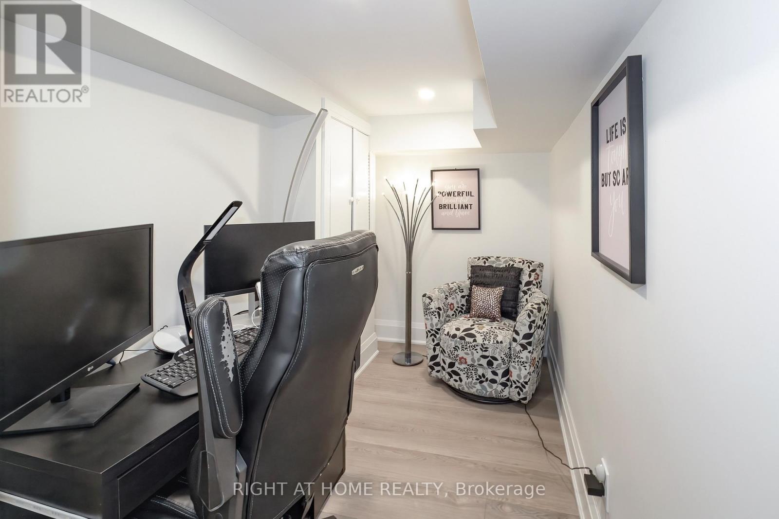 30 Caspian Square Property Photo 27
