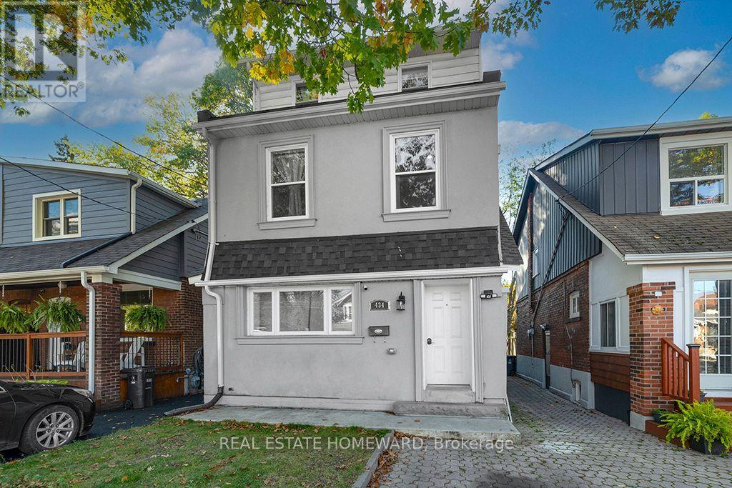 434 VICTORIA PARK AVENUE Property Photo 1