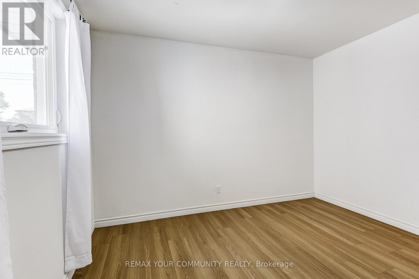 53 Glory Crescent Property Photo 12