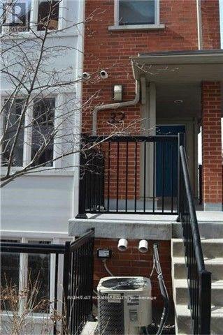 2 - 32 Florence Wyle Lane Property Photo 1