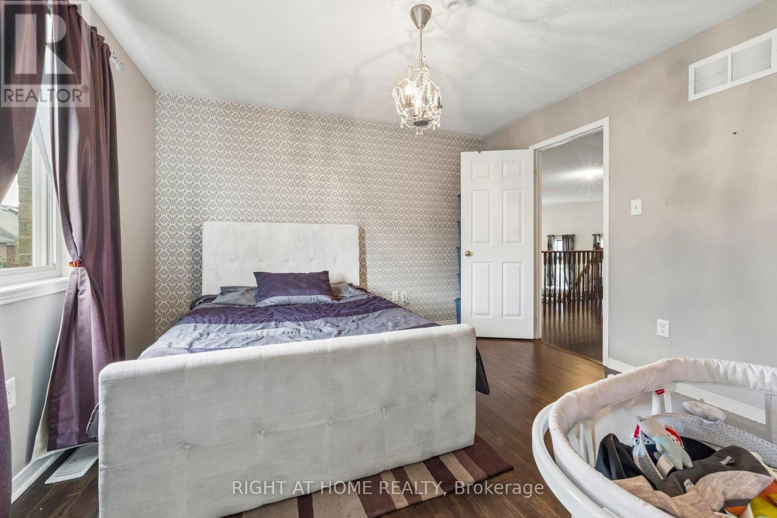 13 Weston Crescent Property Photo 21