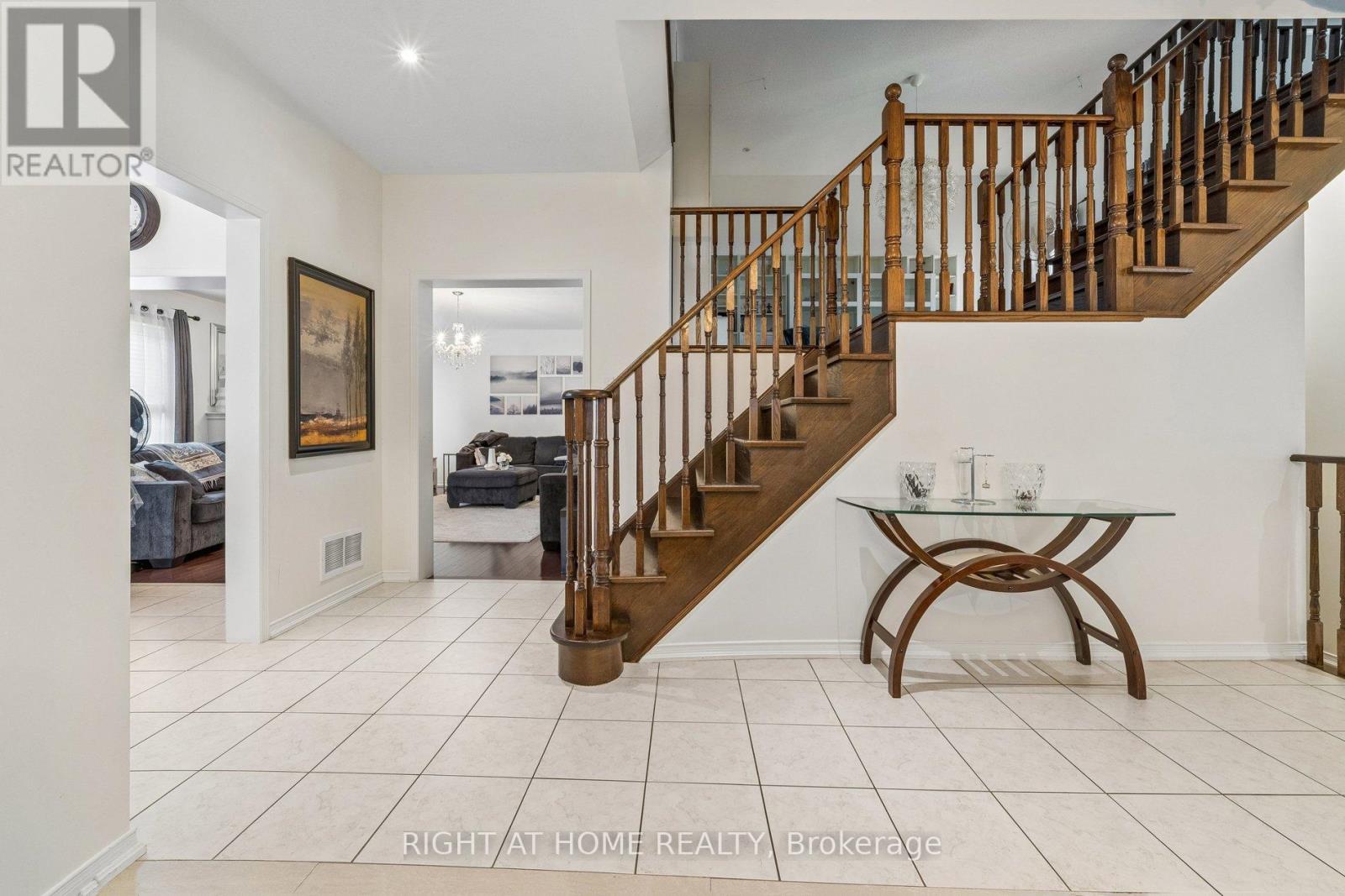 13 Weston Crescent Property Photo 32
