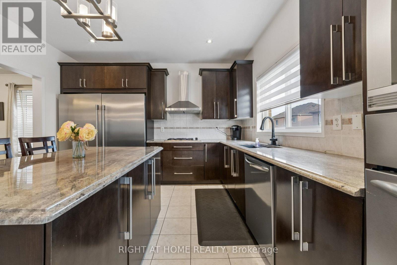 13 Weston Crescent Property Photo 35