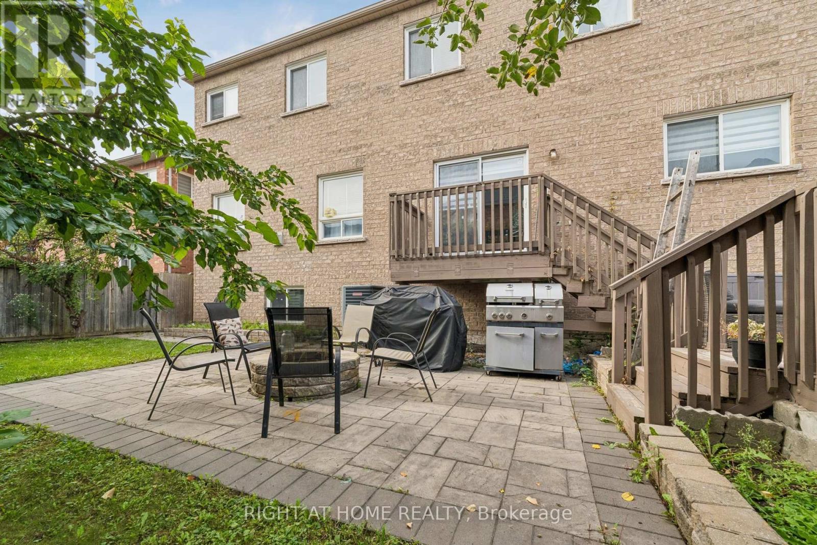13 Weston Crescent Property Photo 48