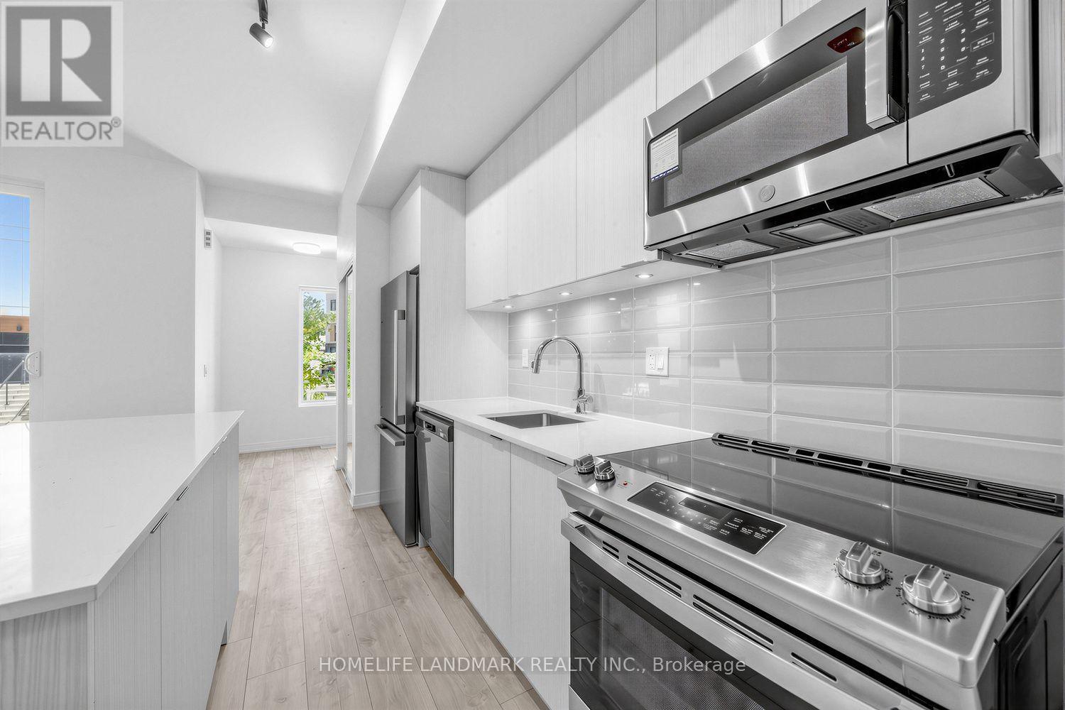 5 - 172 Clonmore Drive Property Photo 13