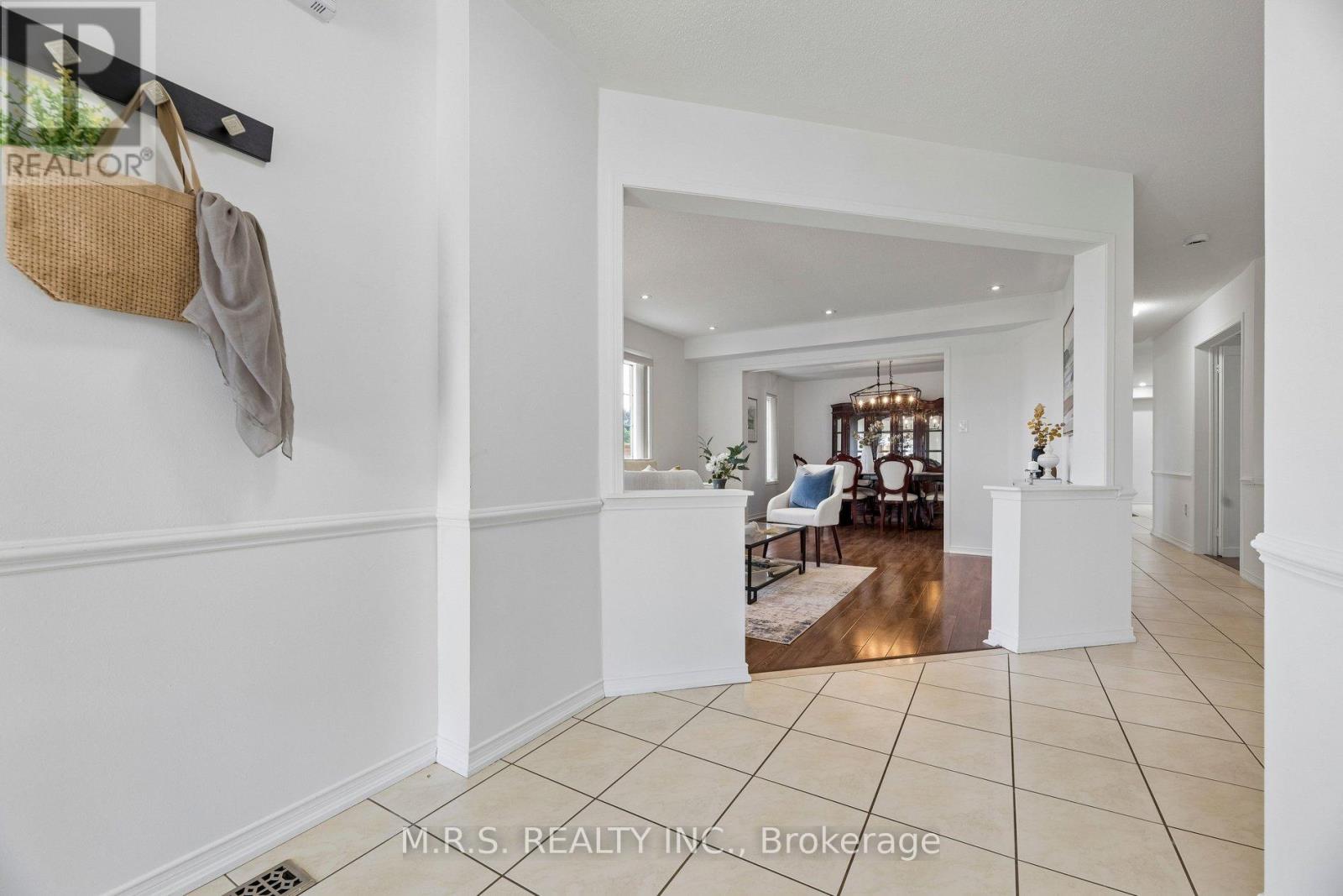 1408 Aldergrove Court Property Photo 4