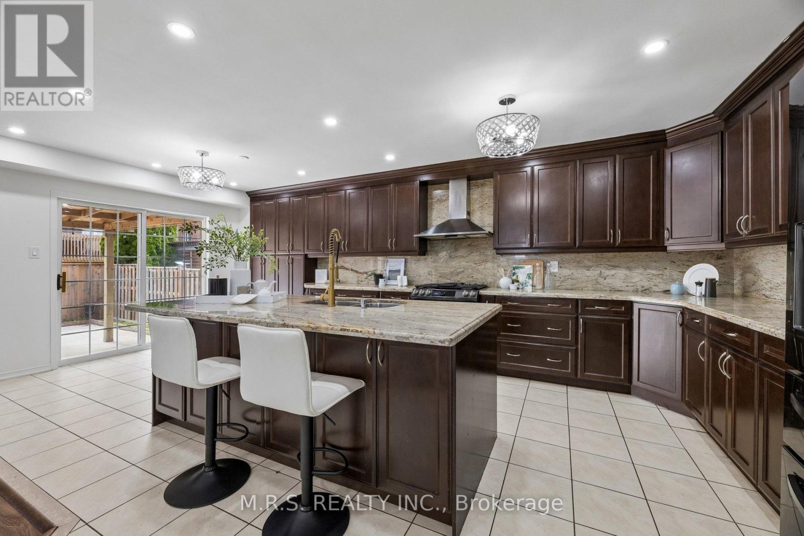 1408 Aldergrove Court Property Photo 11