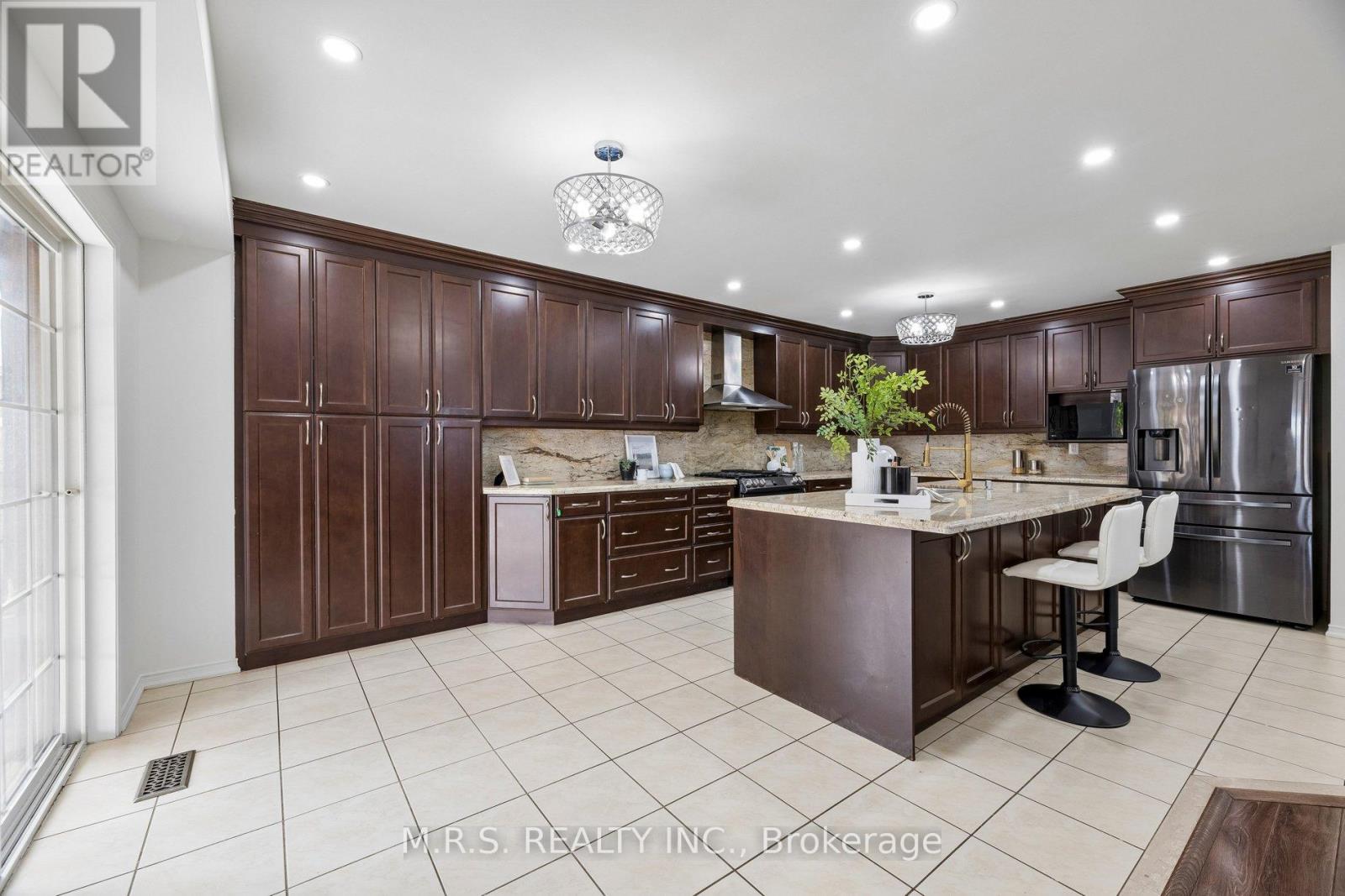 1408 Aldergrove Court Property Photo 12