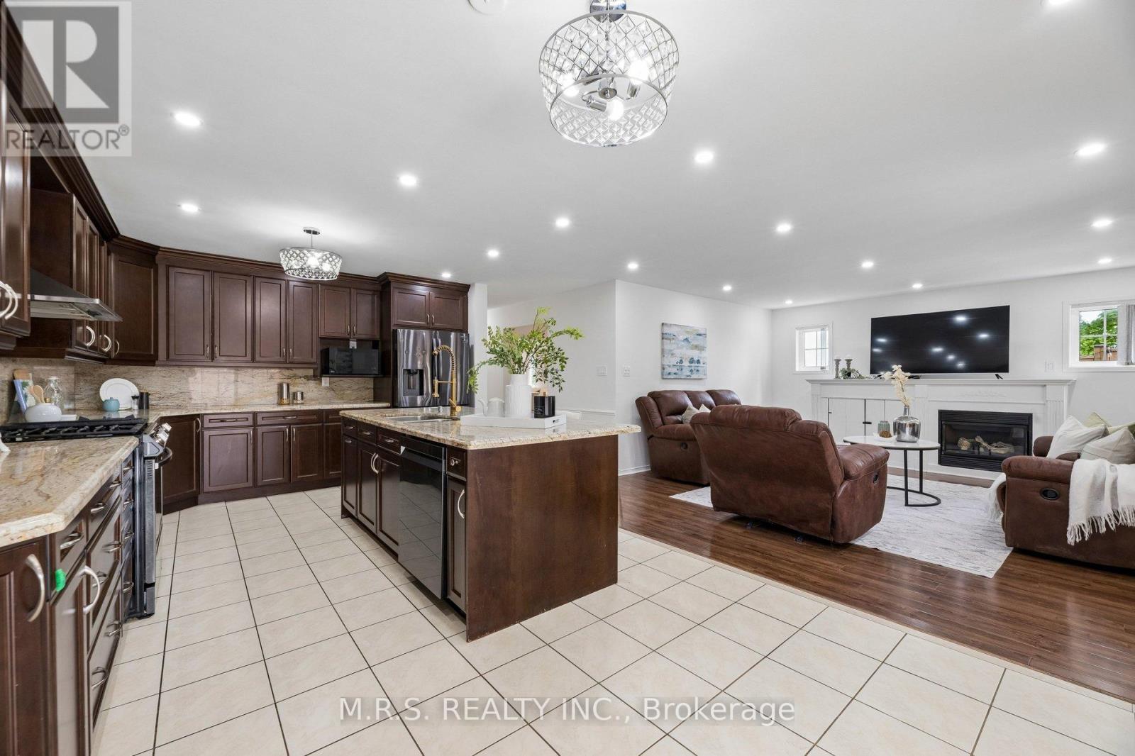1408 Aldergrove Court Property Photo 13