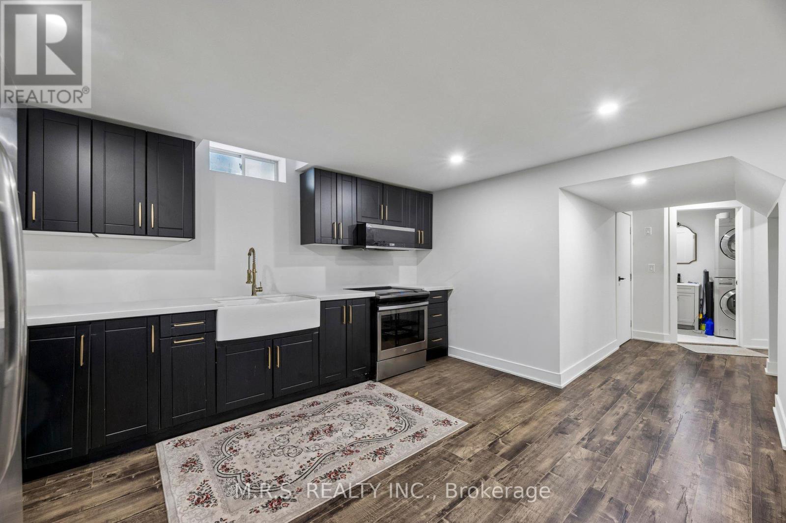 1408 Aldergrove Court Property Photo 33