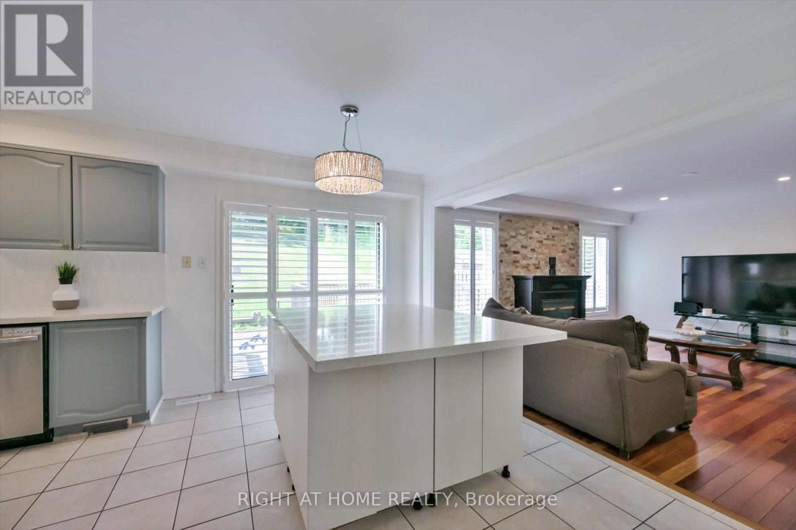 57 Hopkinson Crescent Property Photo 9