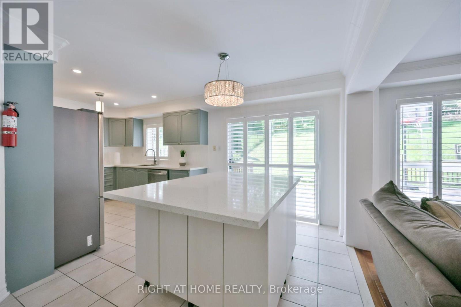 57 Hopkinson Crescent Property Photo 10