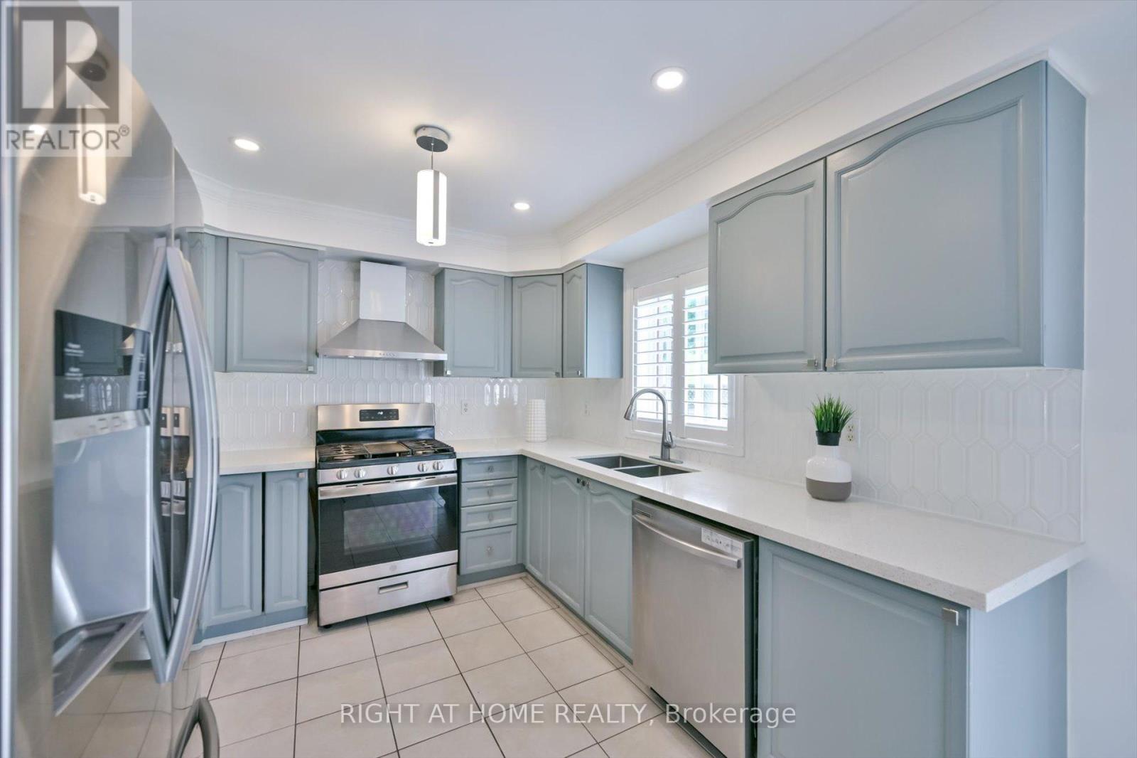 57 Hopkinson Crescent Property Photo 12