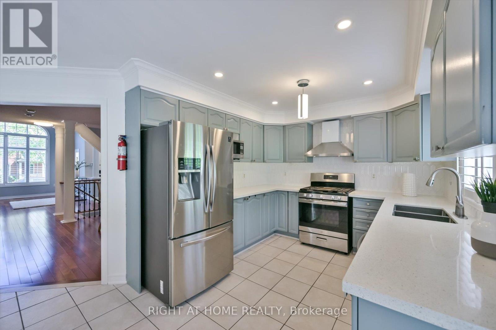 57 Hopkinson Crescent Property Photo 14
