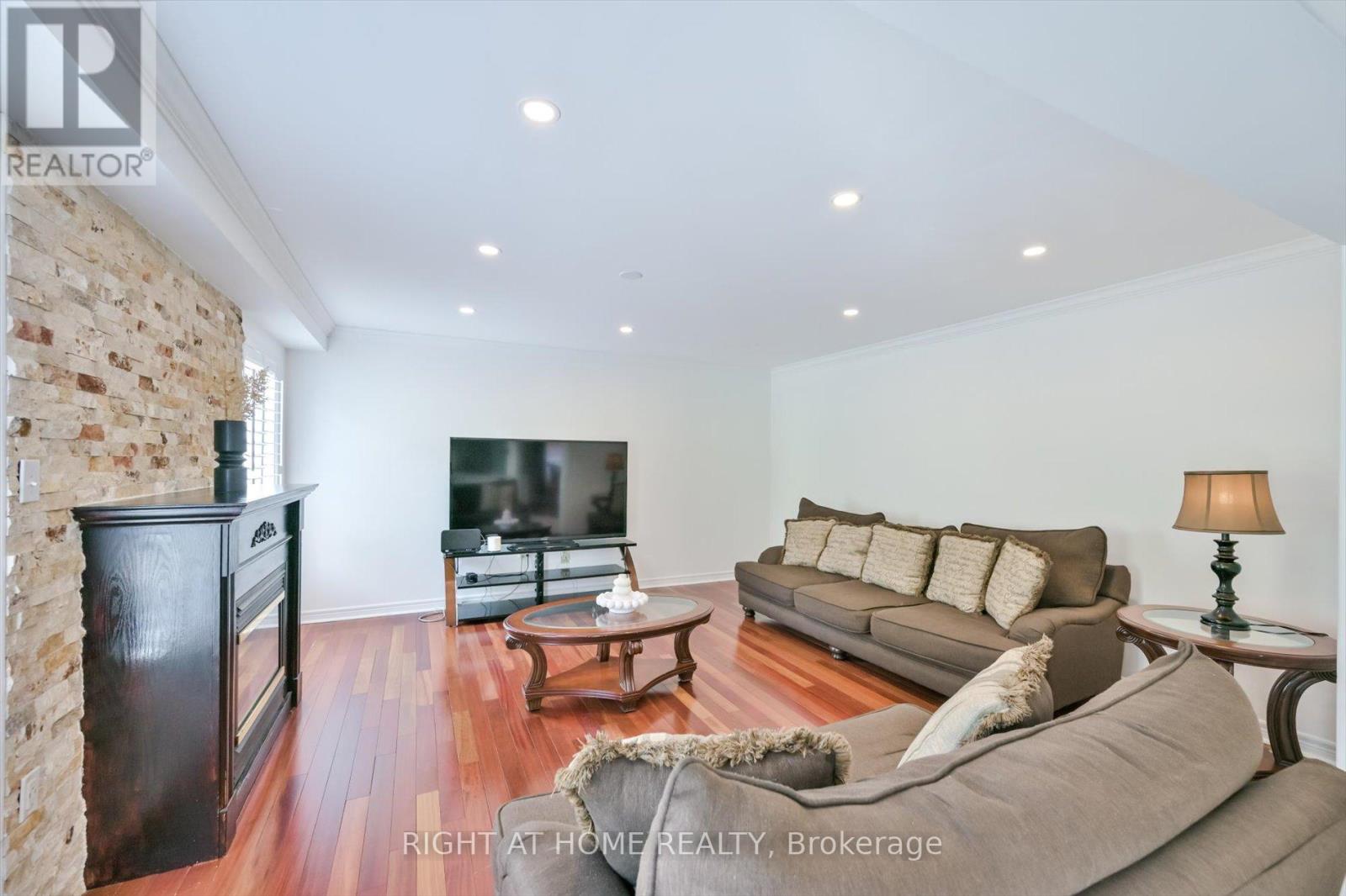 57 Hopkinson Crescent Property Photo 15