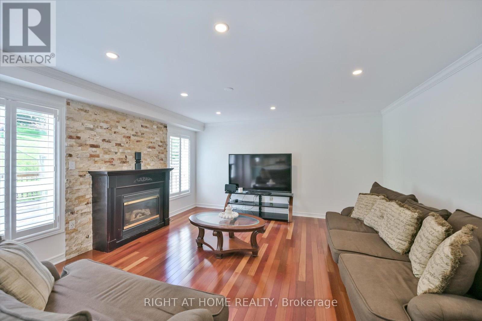 57 Hopkinson Crescent Property Photo 17