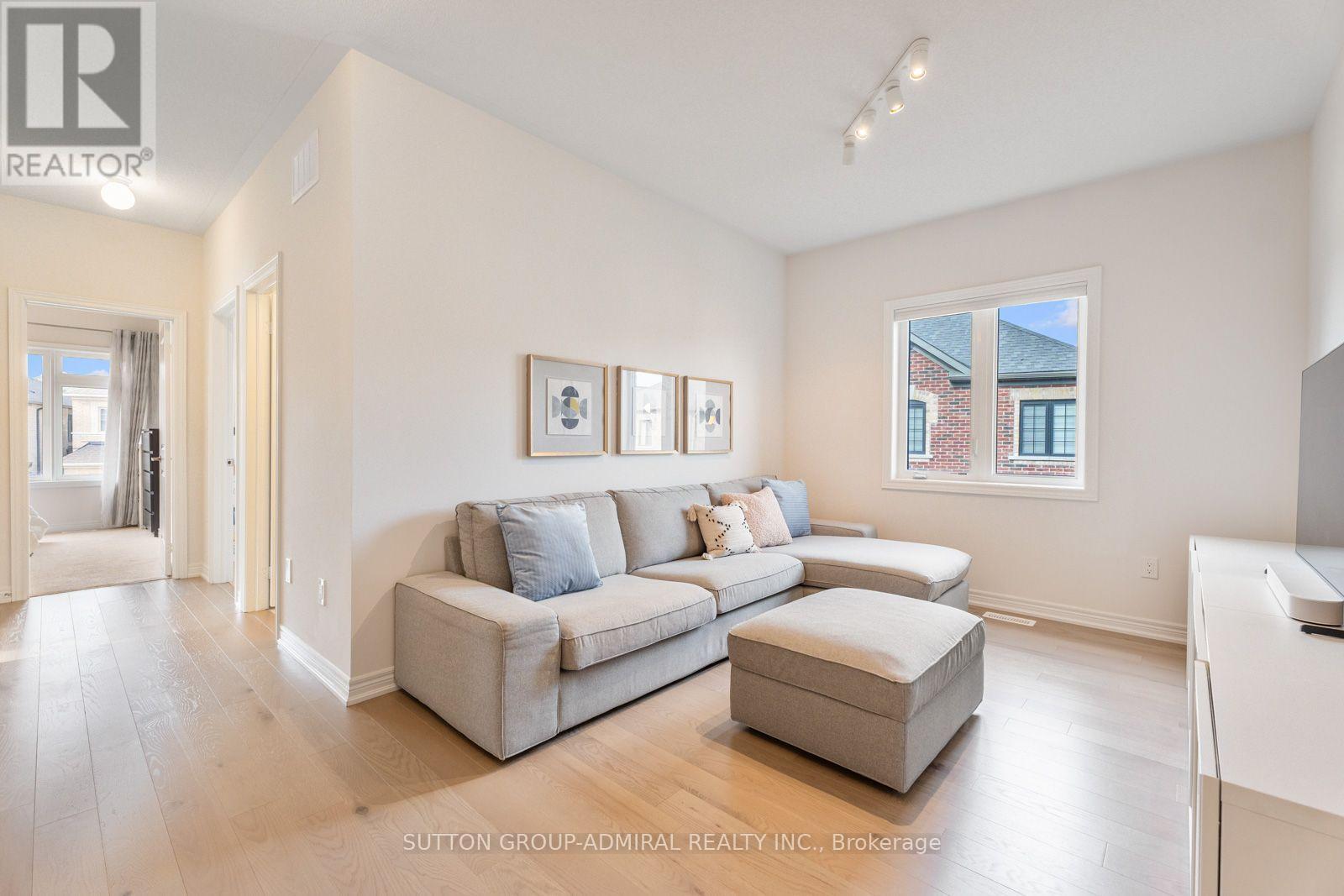 7 Priory Drive Property Photo 22