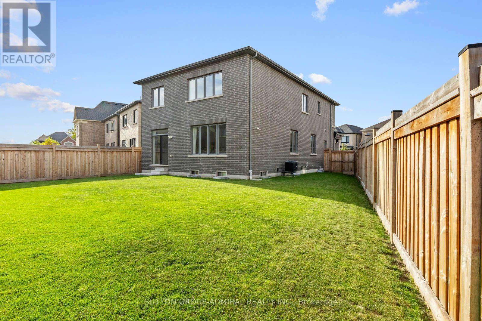 7 Priory Drive Property Photo 39