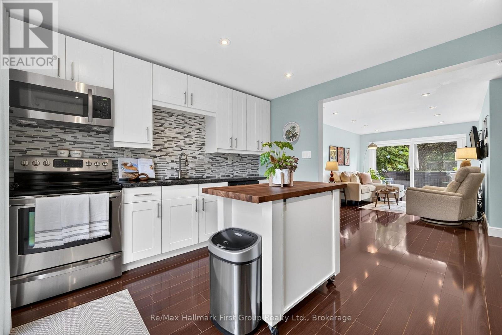 10 Lincoln Street Property Photo 12