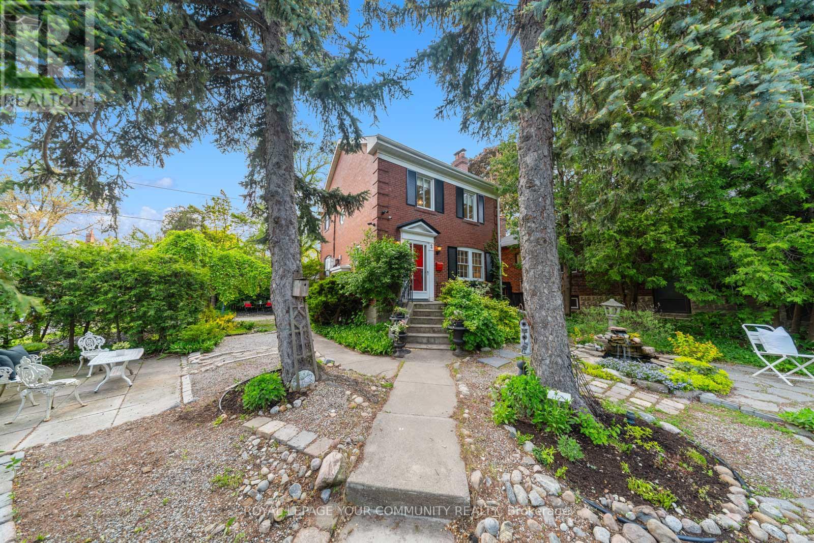 2 Four Oaks Gate Property Photo 1