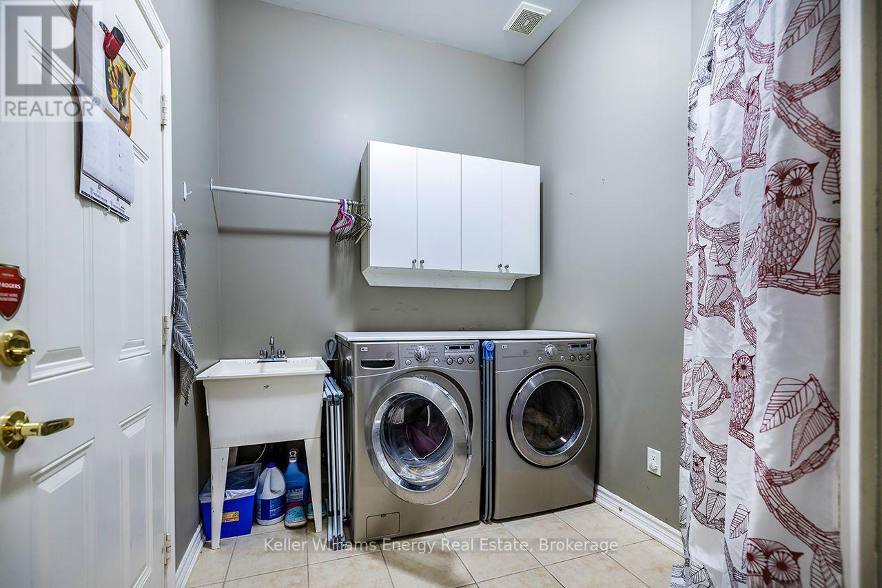 409 Harris Street Property Photo 5