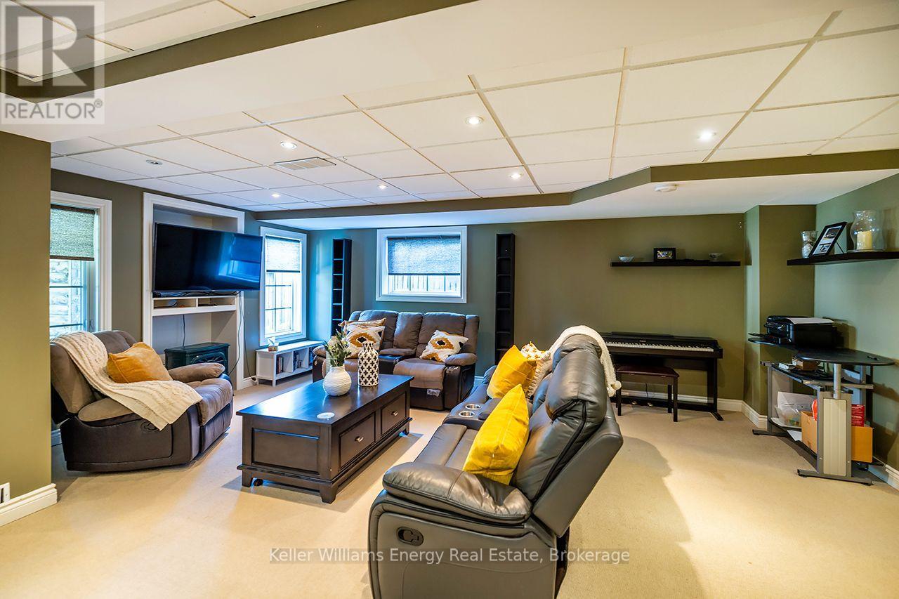 409 Harris Street Property Photo 34