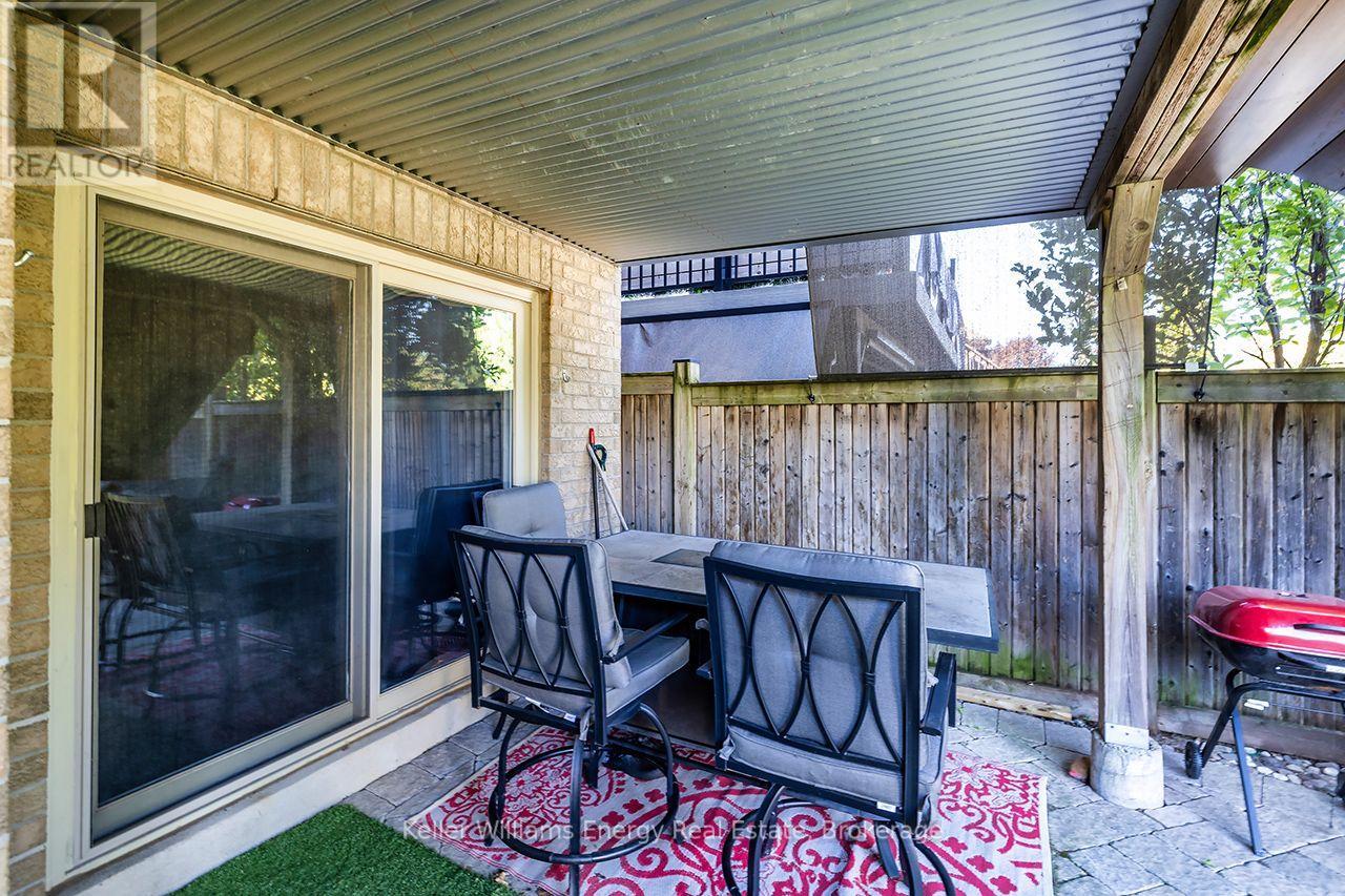 409 Harris Street Property Photo 40