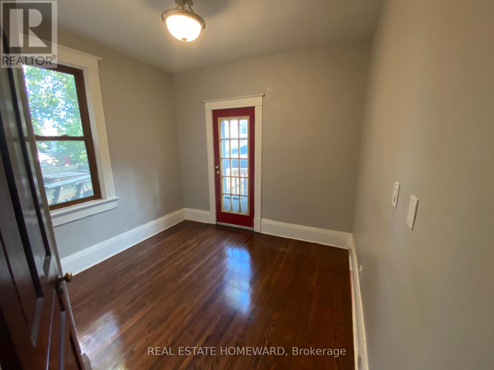 Main Floor - 15 Simpson Avenue Property Photo 10