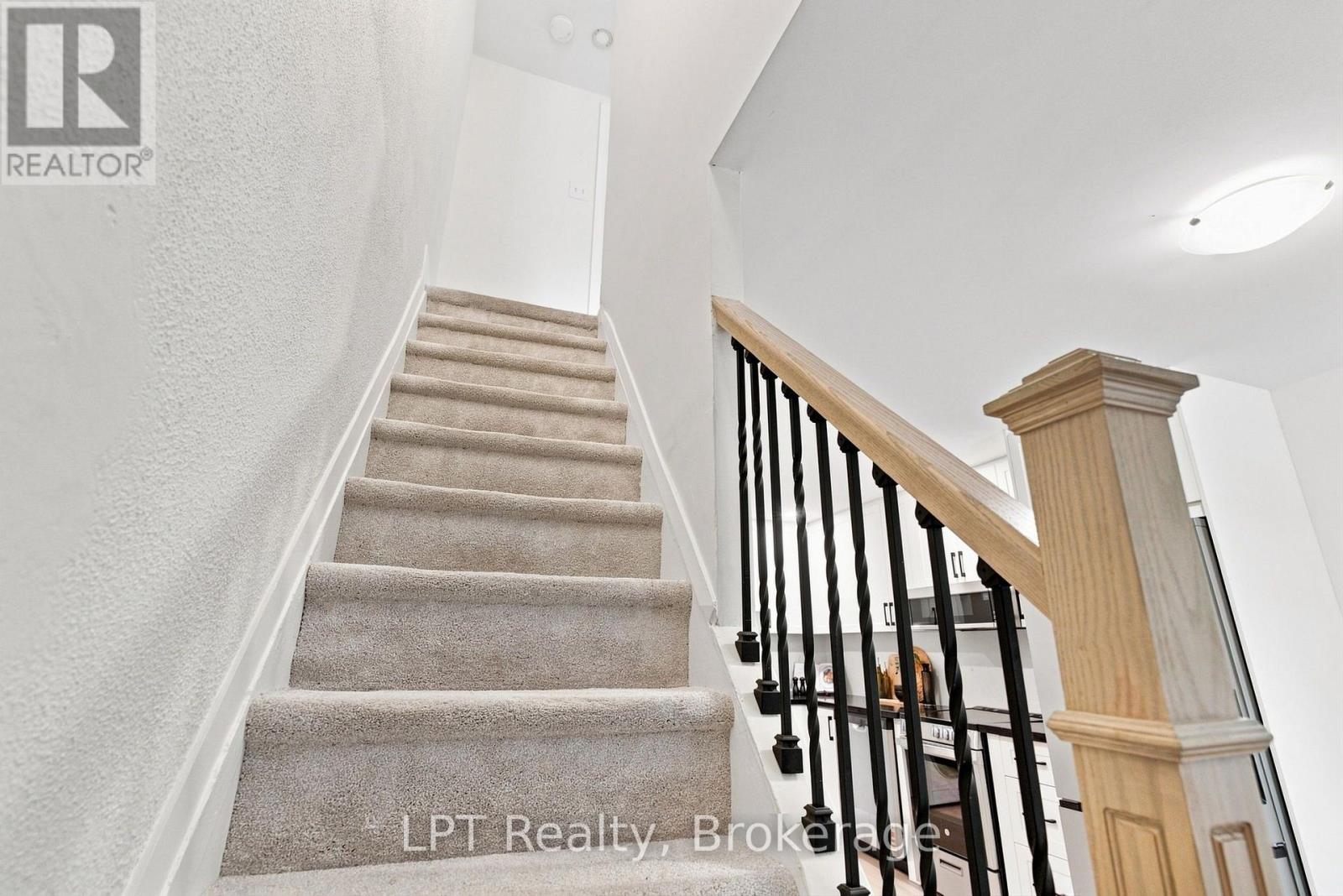 112 Olive Avenue Property Photo 23