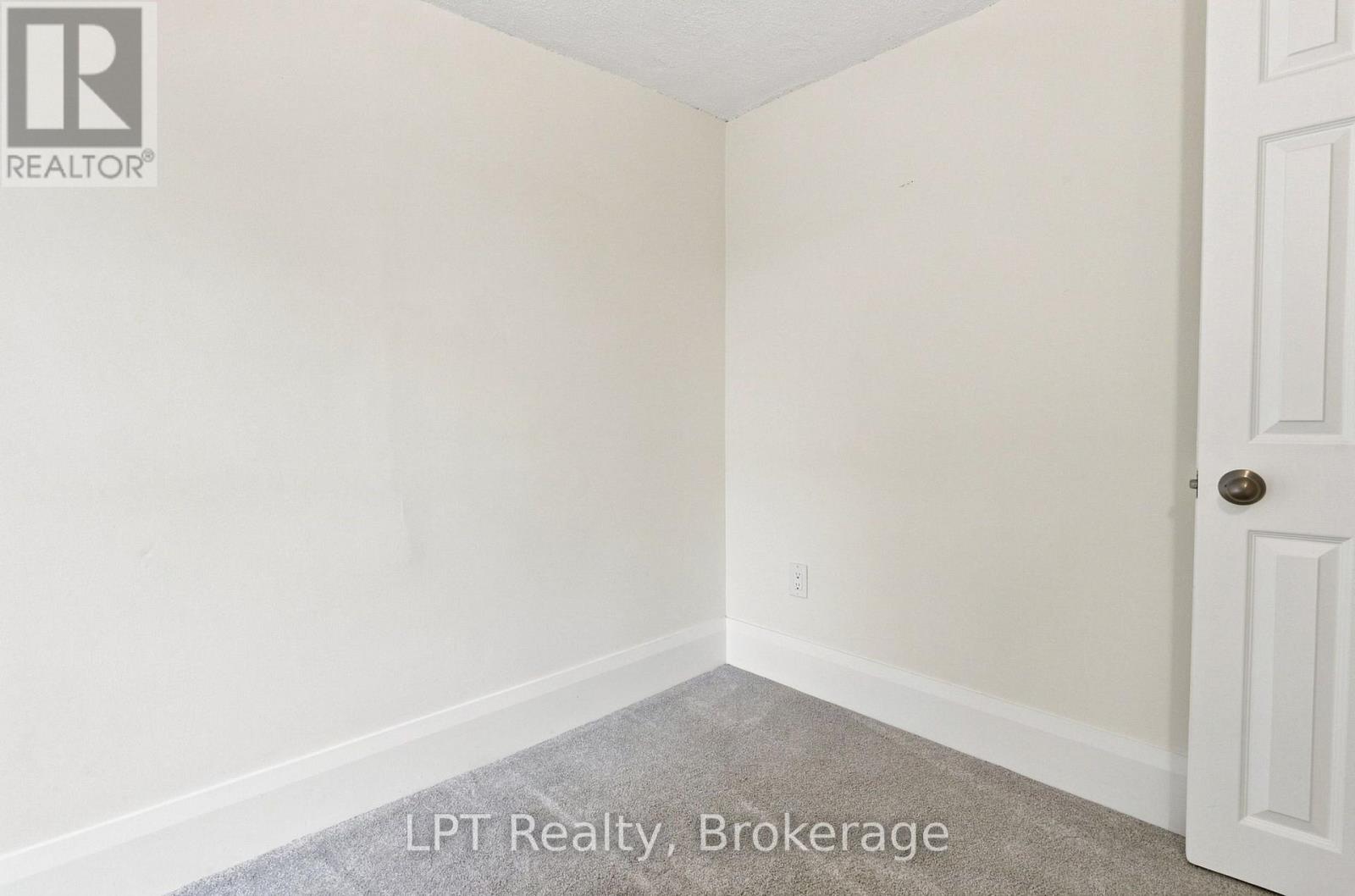 112 Olive Avenue Property Photo 31