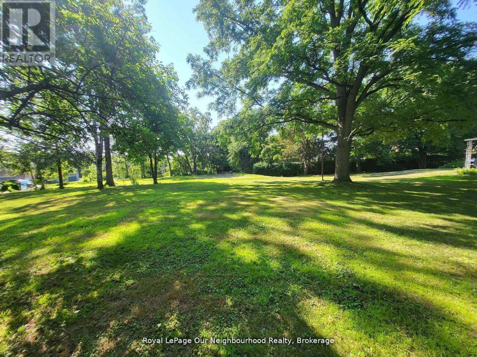 54 Redfern Crescent Property Photo 7