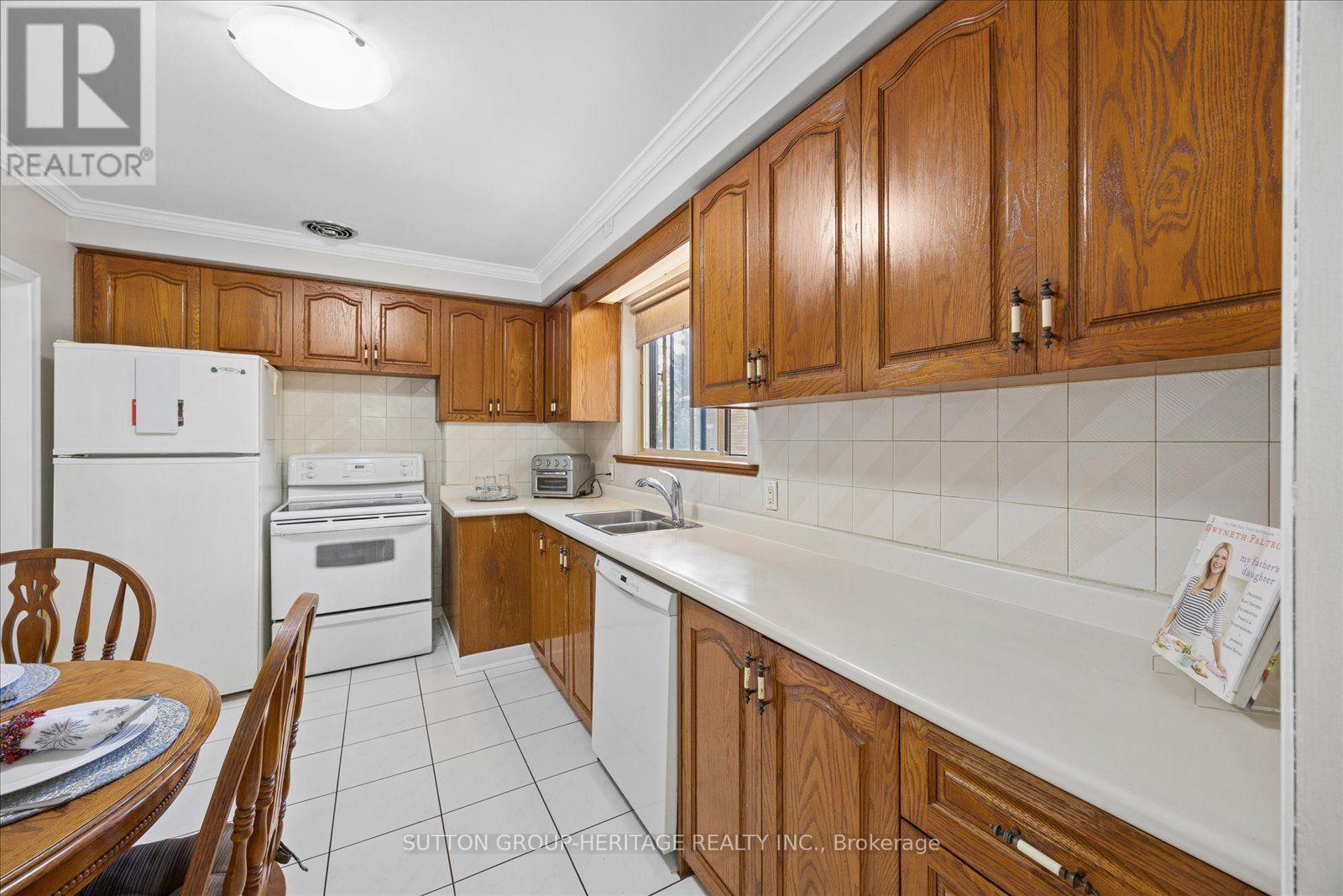 80 Applefield Drive Property Photo 13