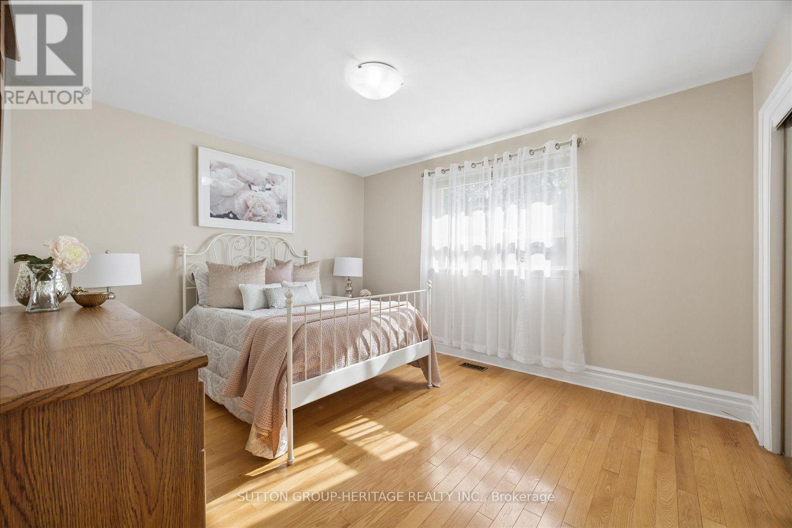 80 Applefield Drive Property Photo 18
