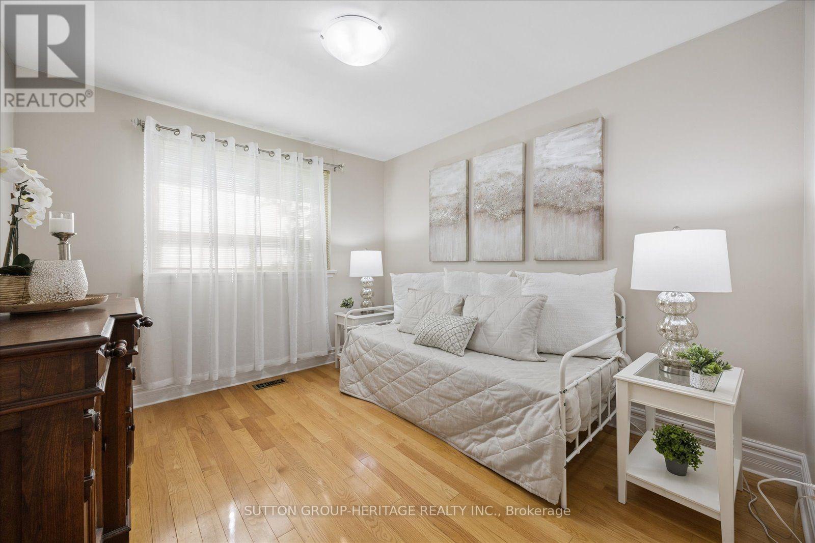 80 Applefield Drive Property Photo 22