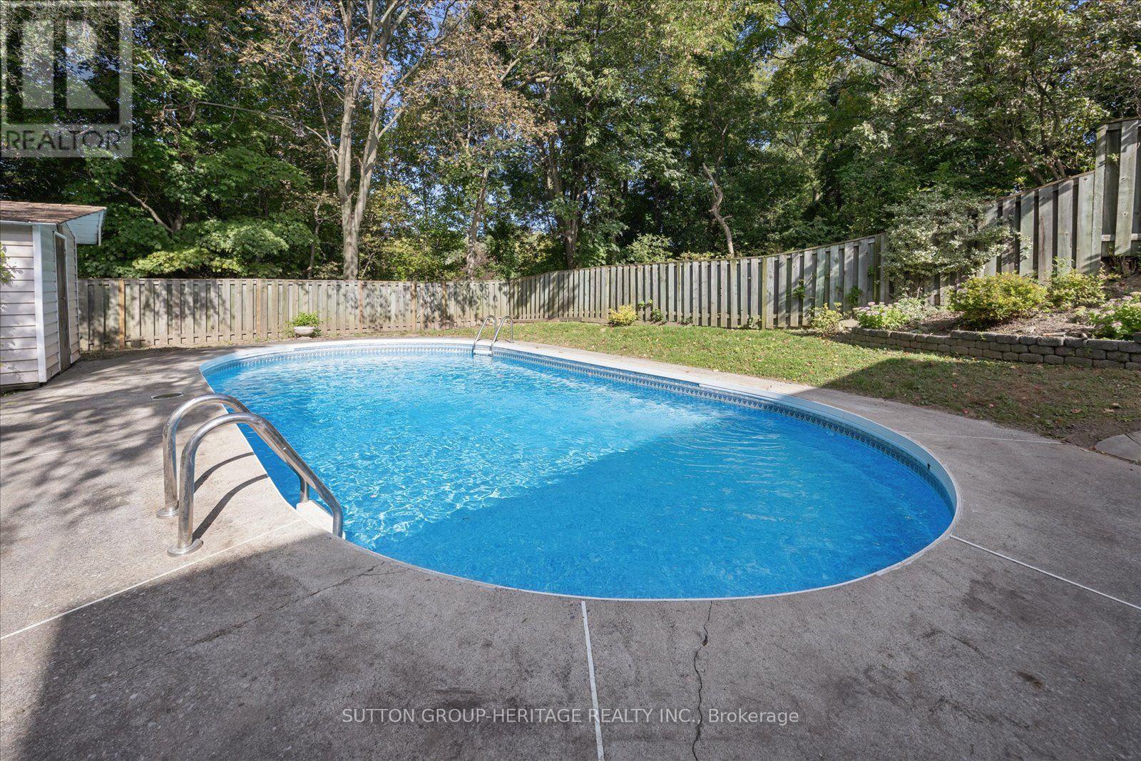 80 Applefield Drive Property Photo 41