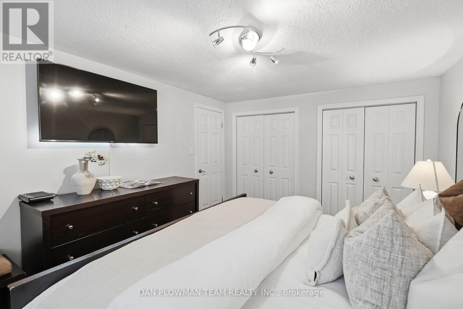 77 Hialeah Crescent Property Photo 17