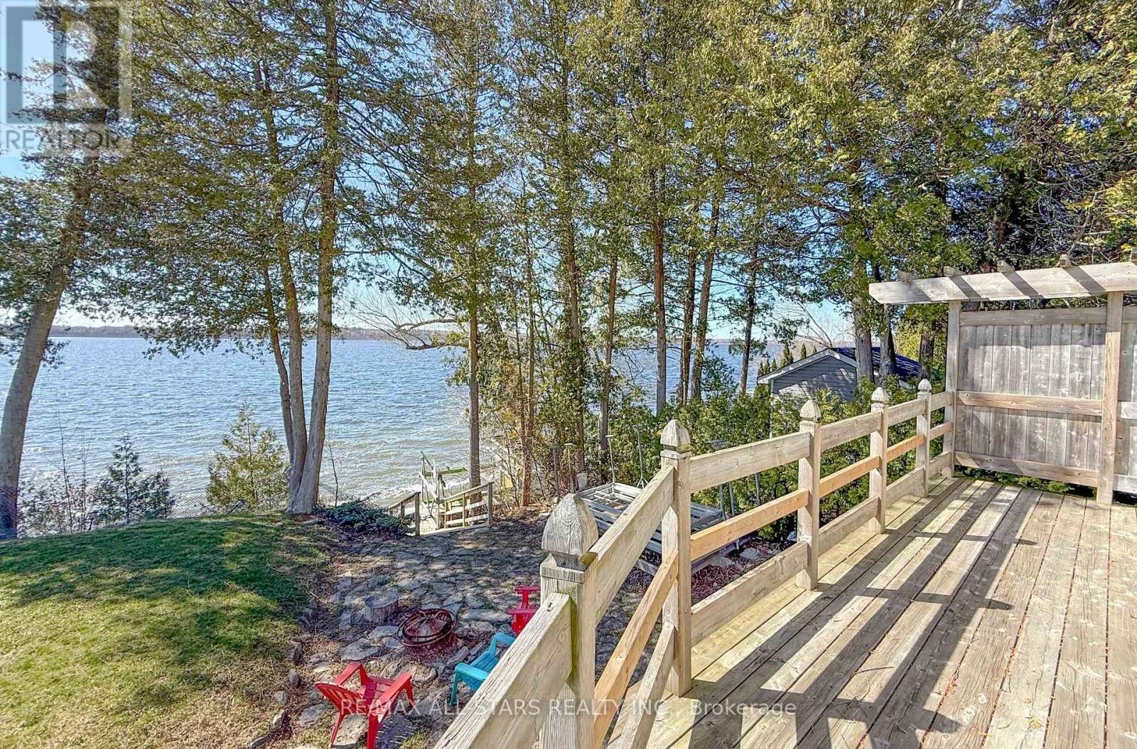 253 Stephenson Point Road Property Photo 17