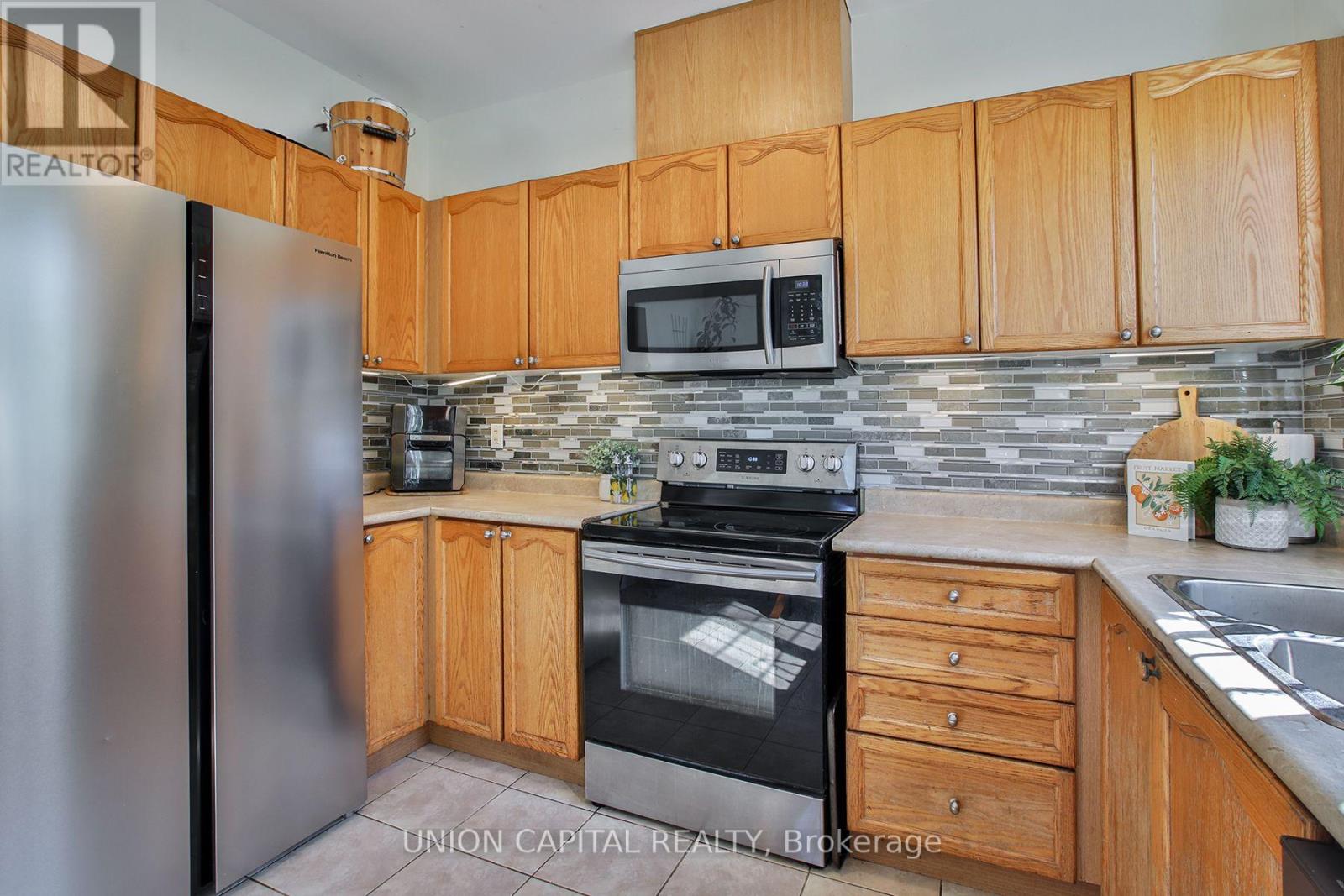 60 Wilkie Lane Property Photo 3