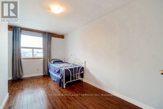 2nd Floor - 2609 Kingston Road Property Photo 6