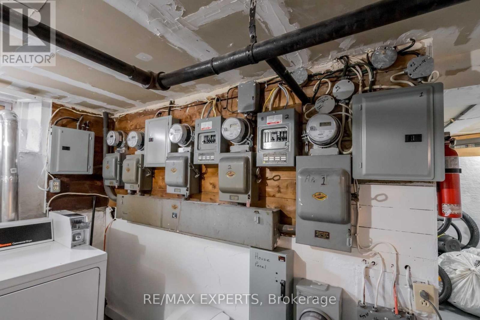 393 King Street E Property Photo 4