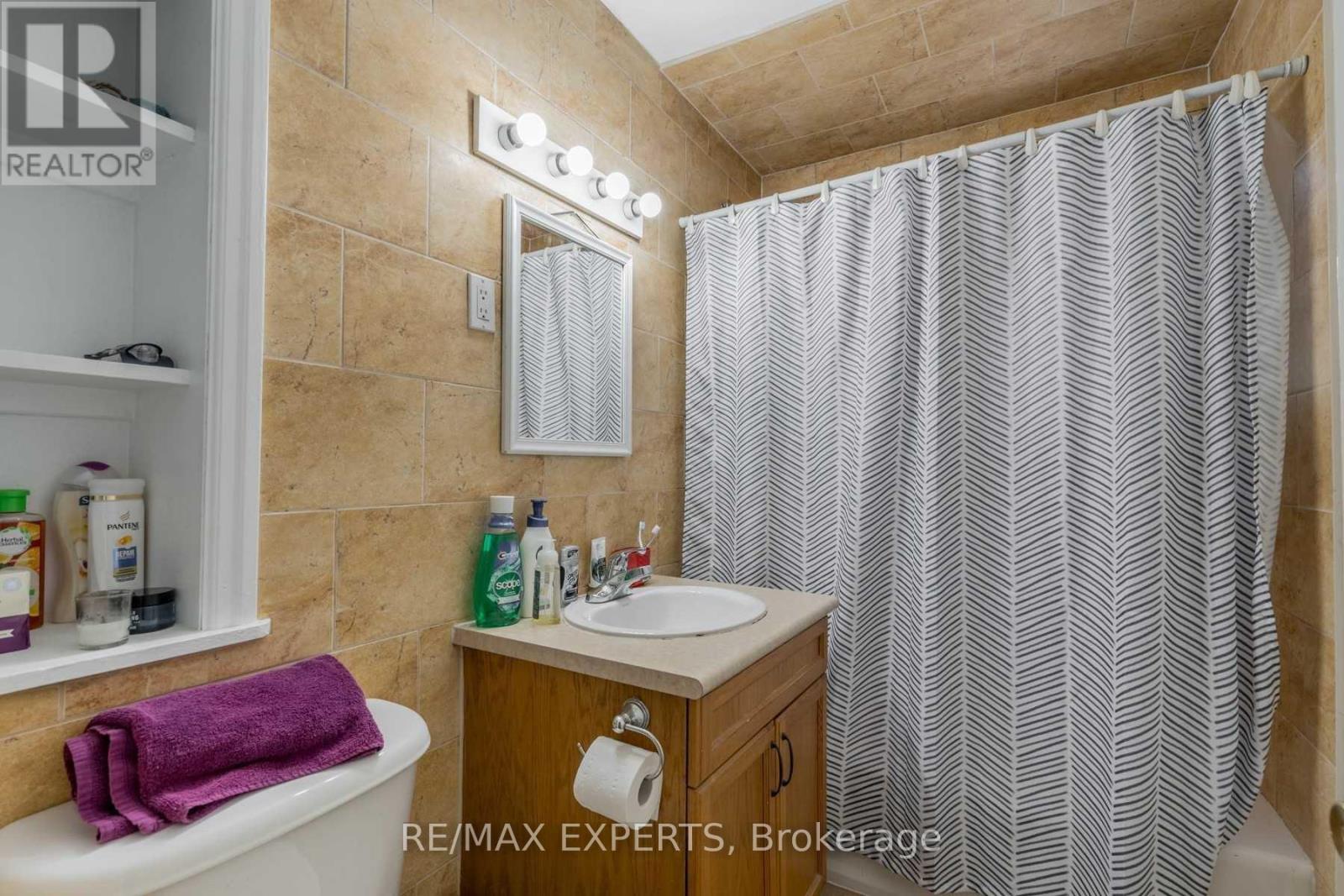 393 King Street E Property Photo 10