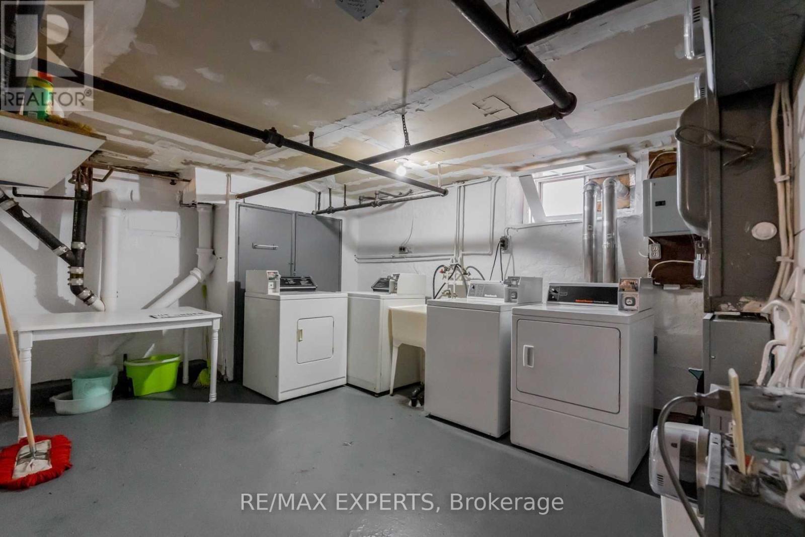 393 King Street E Property Photo 11