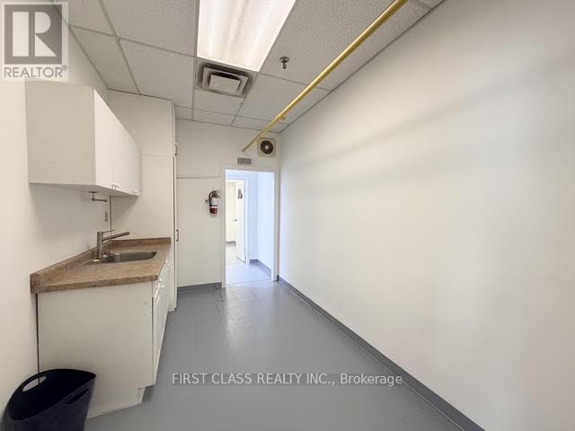 2 - 3 Carlaw Avenue Property Photo 11