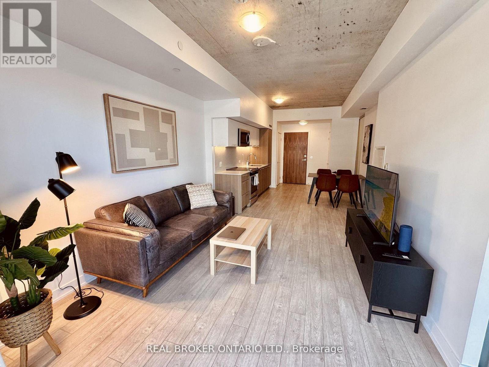 717 - 15 Baseball Place Property Photo 2
