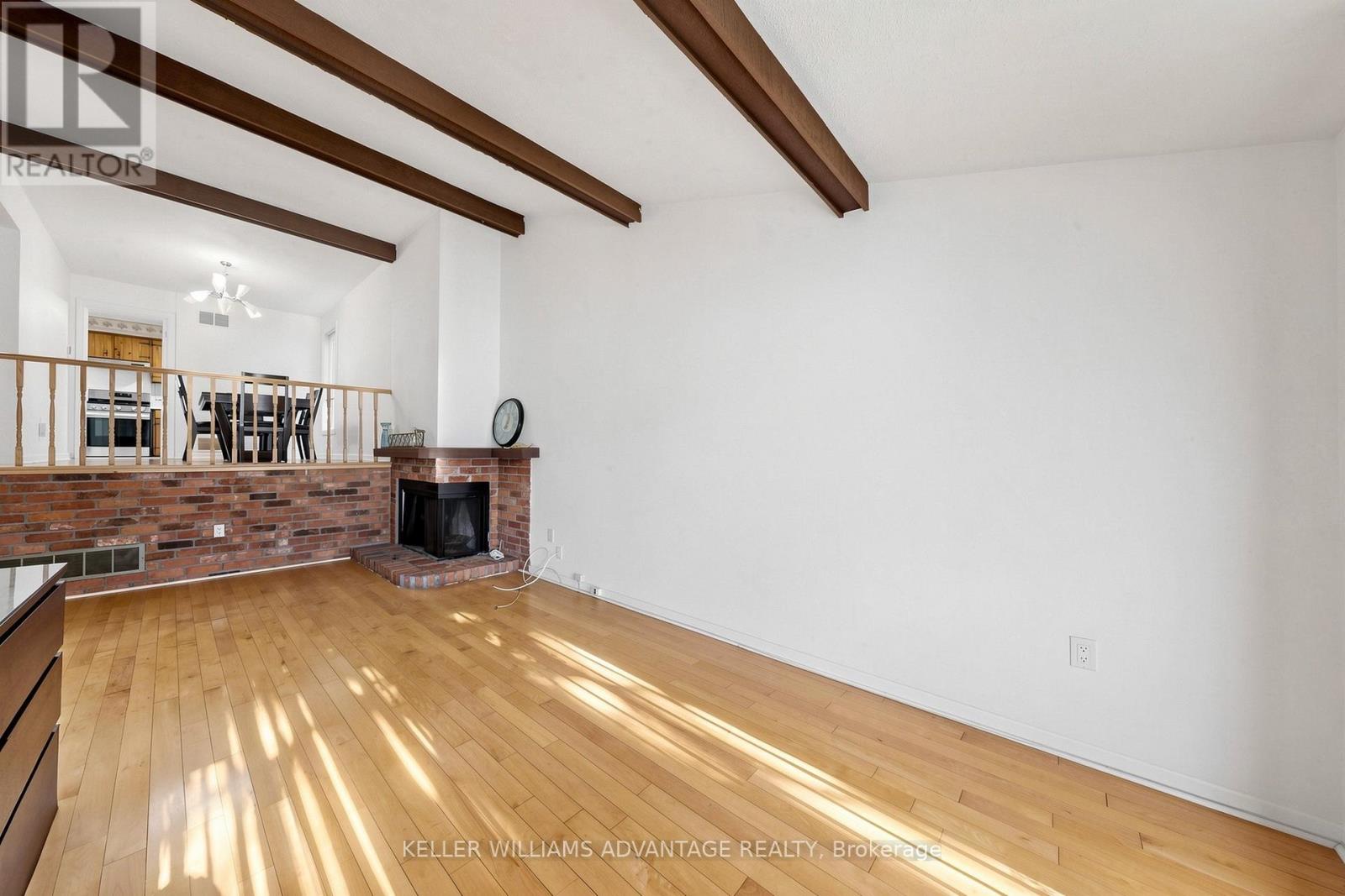 58 Ambercroft Boulevard Property Photo 4
