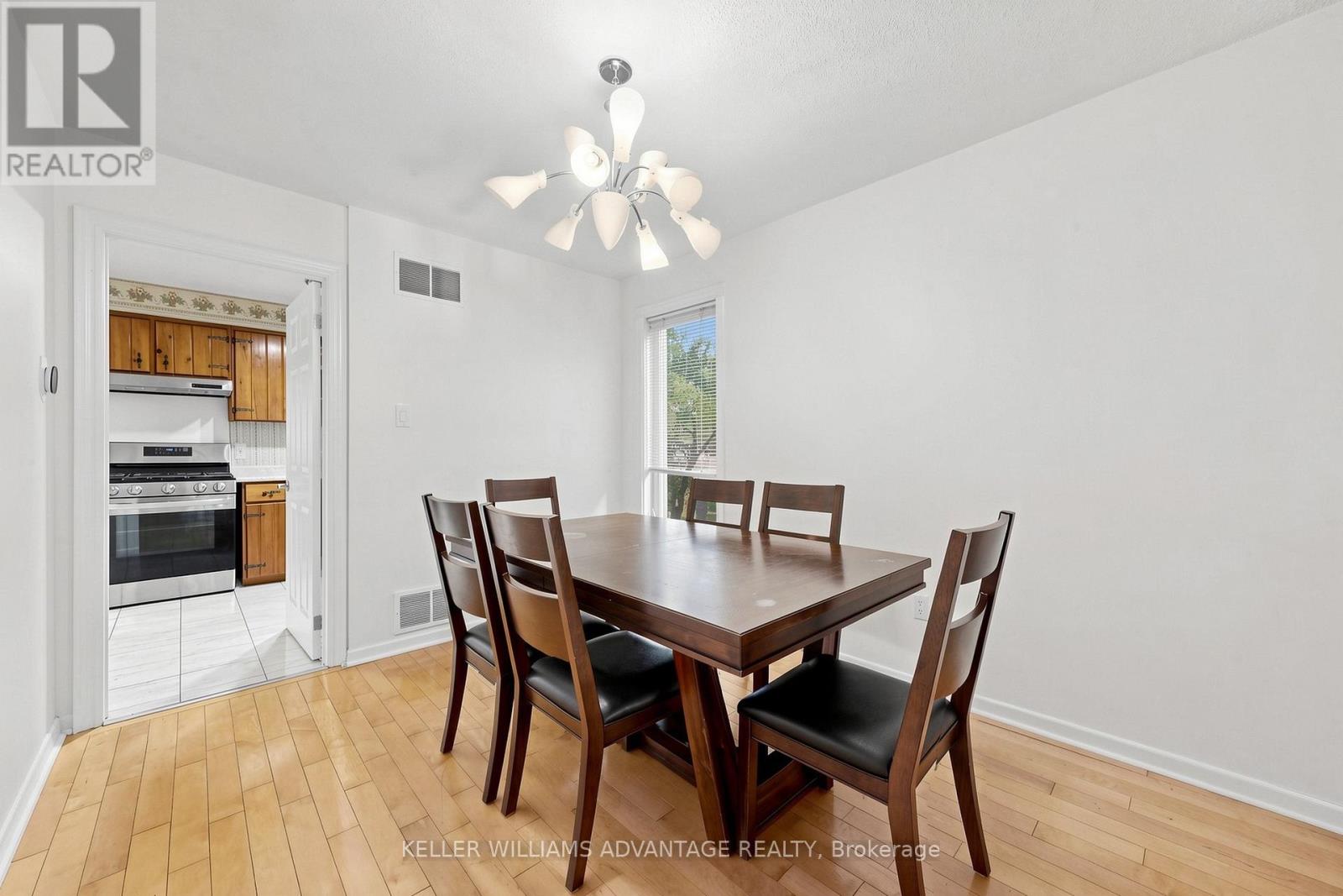 58 Ambercroft Boulevard Property Photo 7