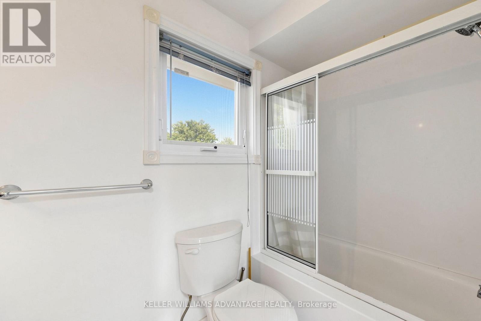 58 Ambercroft Boulevard Property Photo 20